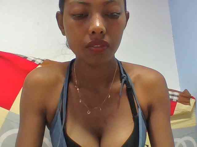 Layah7 webcam