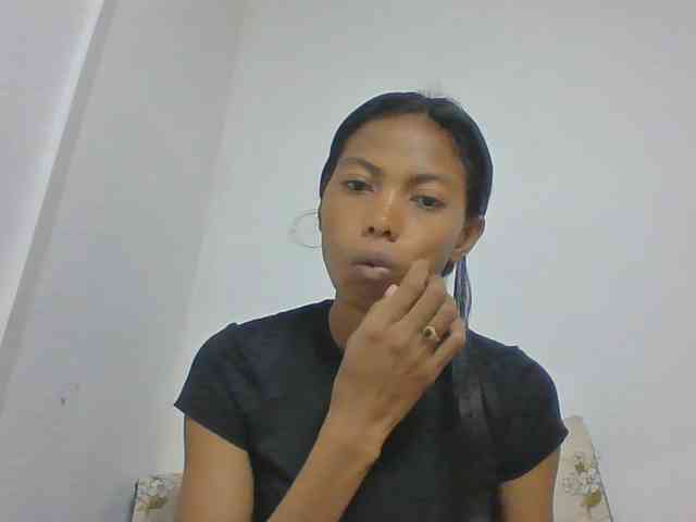 Layah7