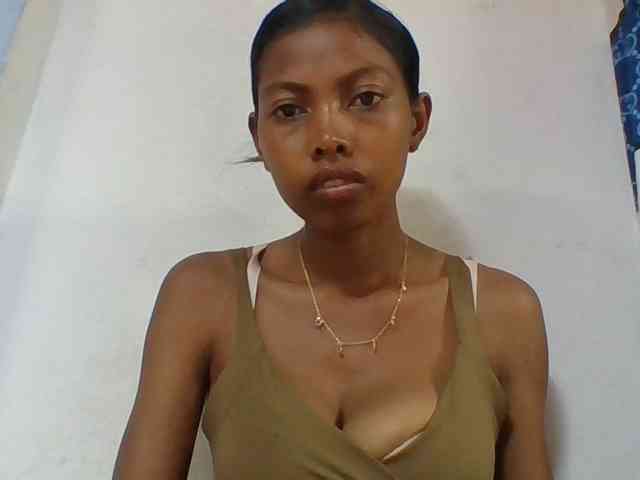 Layah7 webcam