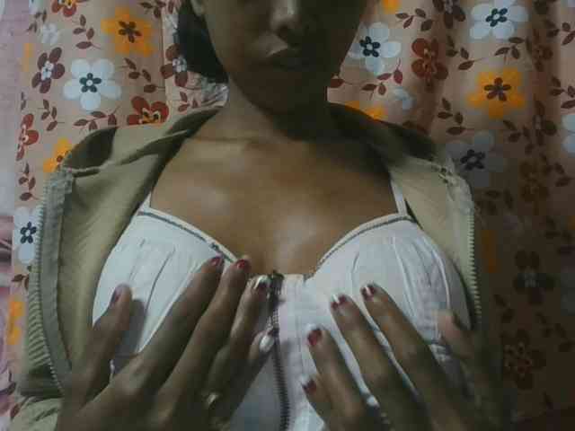 Layah7
