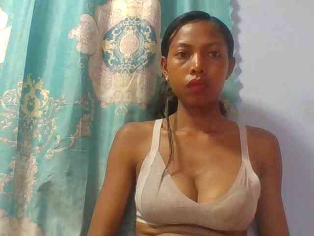 Layah7 webcam