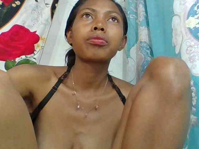 Layah7 webcam