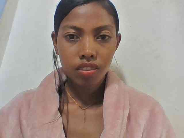 Layah7 webcam