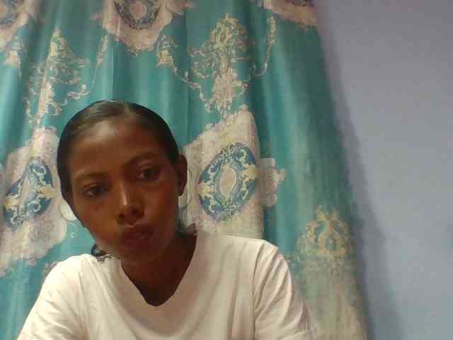 Layah7