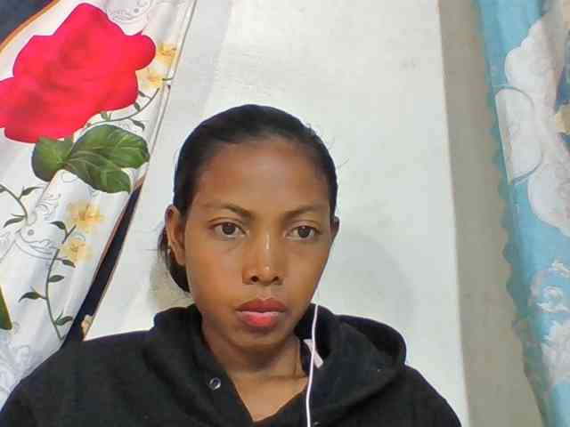 Layah7 webcam