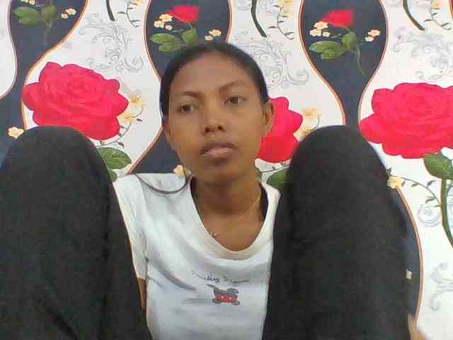 Layah7 webcam