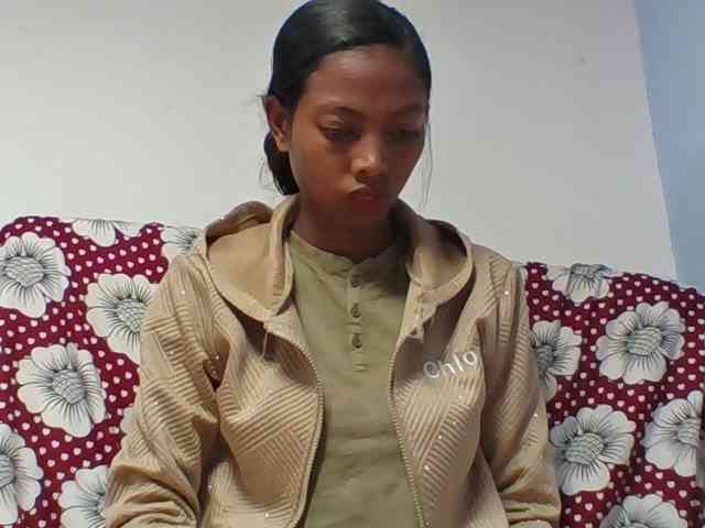 Layah7