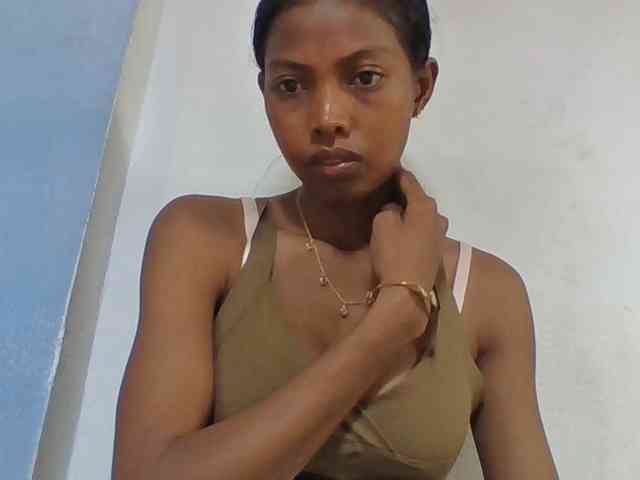Layah7 webcam