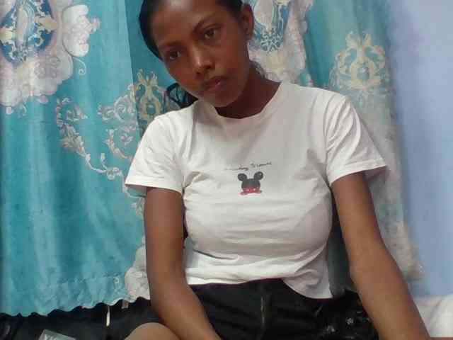 Layah7