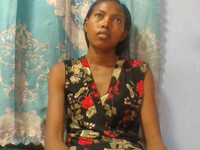 Layah7