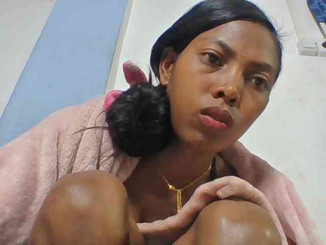 Layah7 webcam