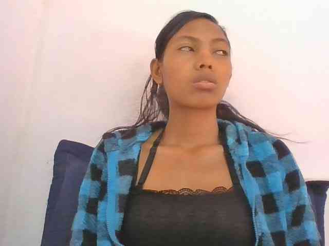 Layah7
