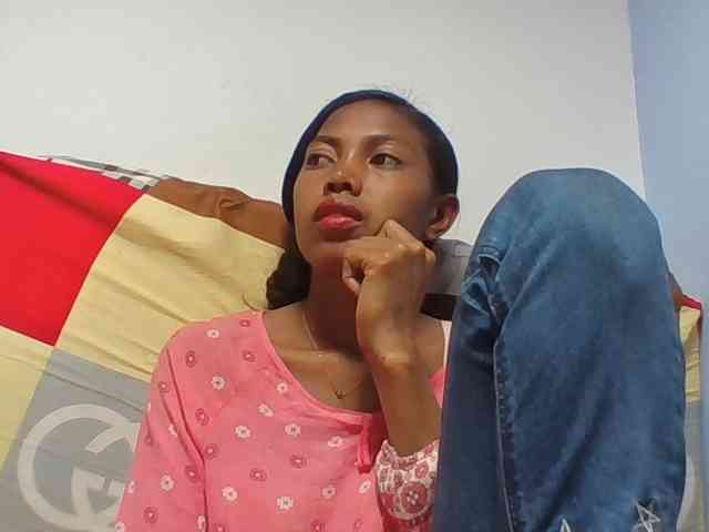 Layah7 webcam