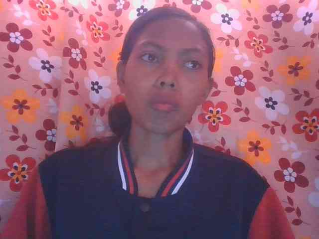 Layah7