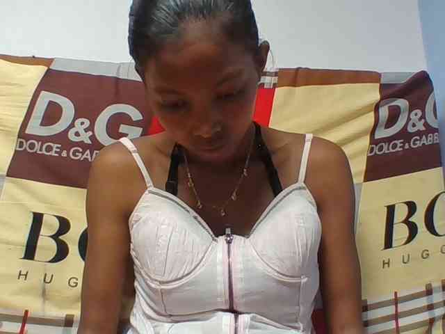 Layah7 webcam