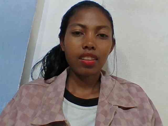 Layah7 webcam
