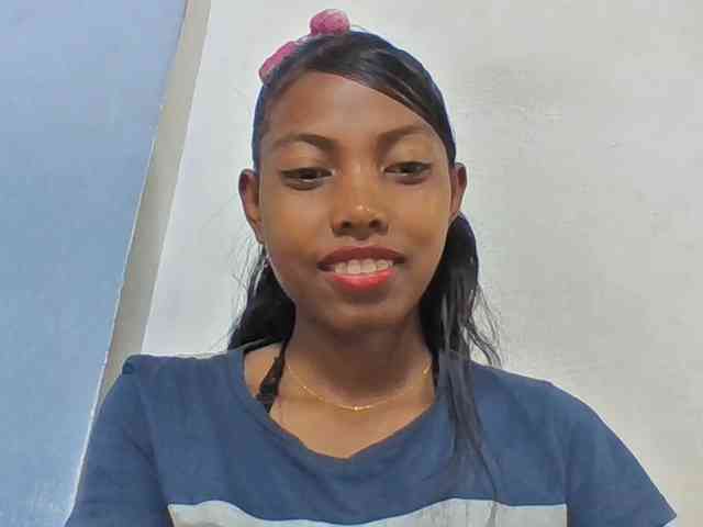 Layah7 webcam