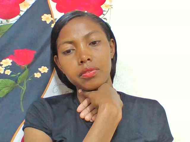 Layah7 webcam