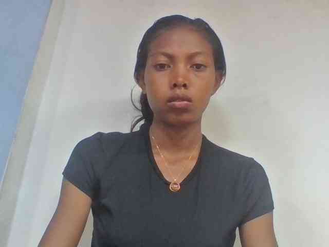 Layah7 webcam