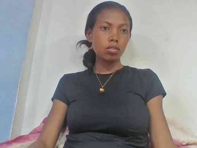 Layah7 webcam