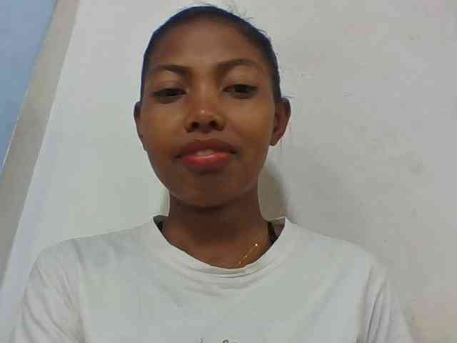 Layah7