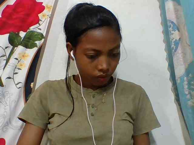 Layah7