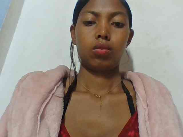Layah7 webcam