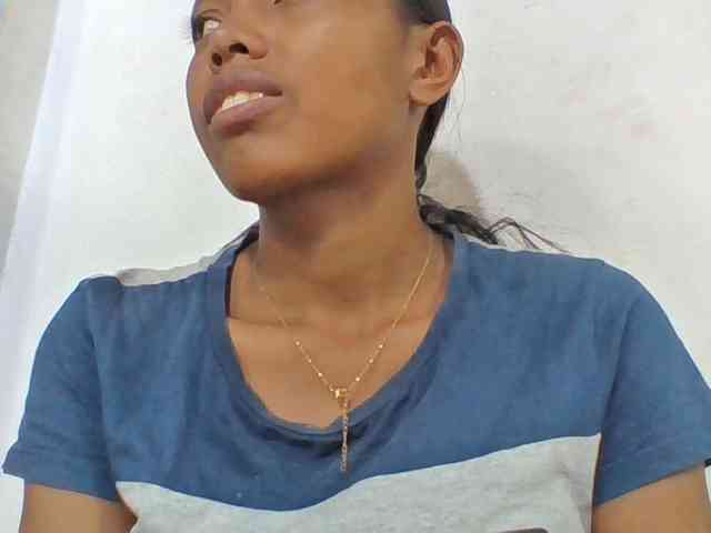 Layah7 webcam