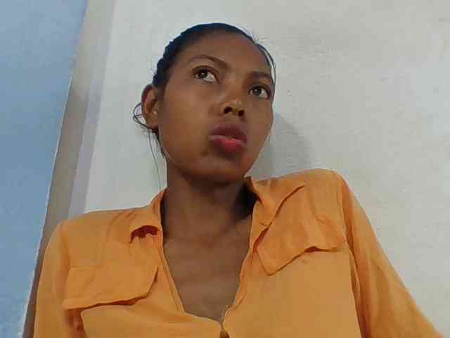 Layah7 webcam