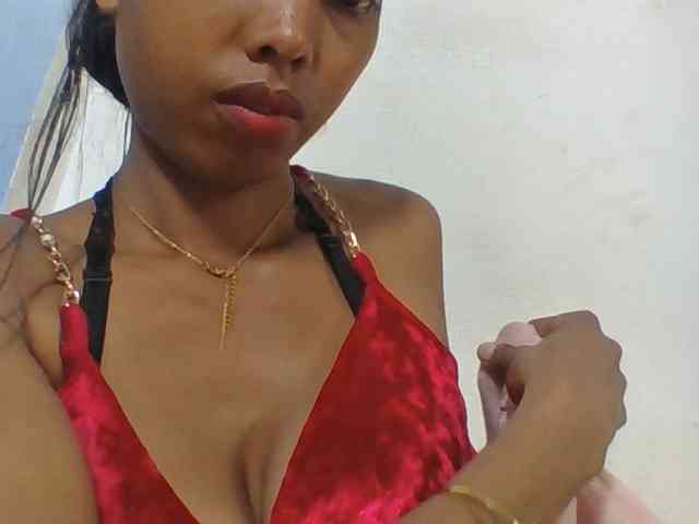 Layah7 webcam