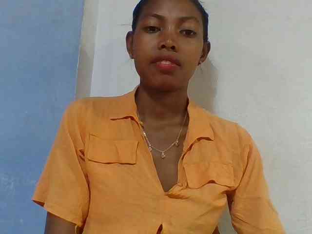 Layah7 webcam