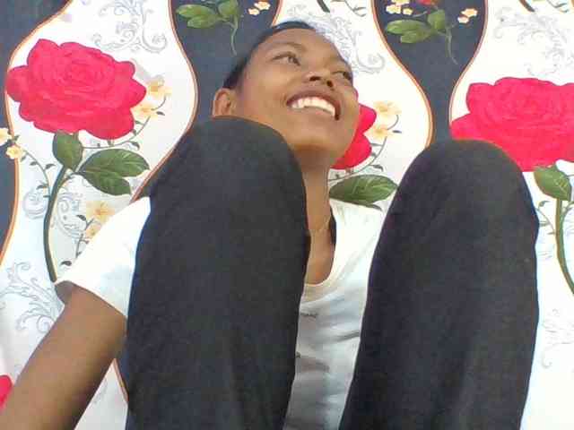 Layah7 webcam