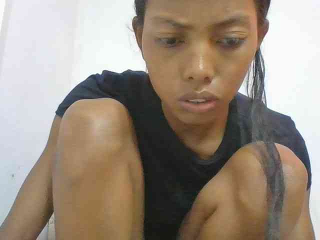 Layah7