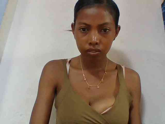 Layah7 webcam