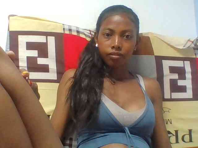 Layah7 webcam