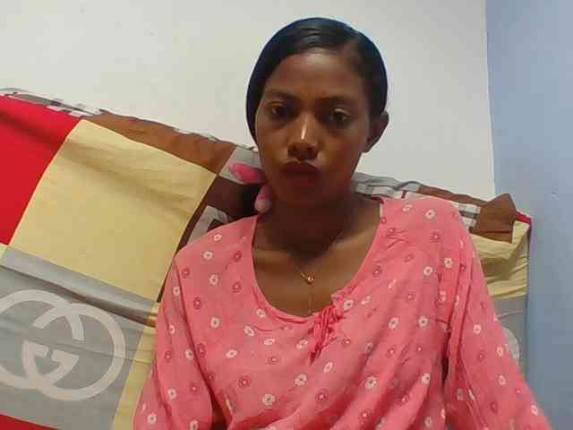 Layah7 webcam