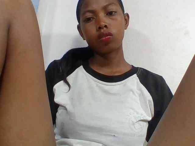Layah7 webcam