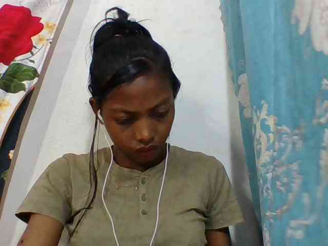 Layah7 webcam