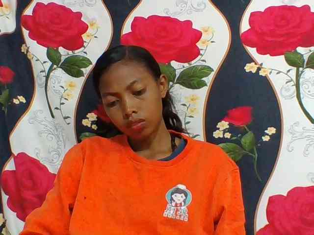 Layah7 webcam