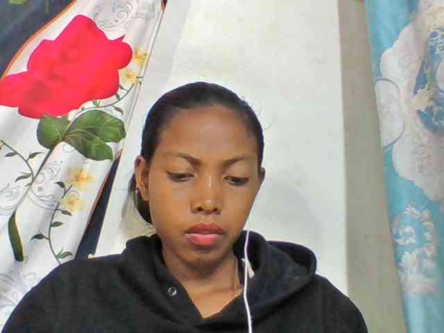 Layah7 webcam