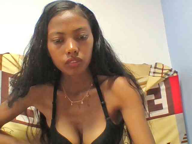 Layah7 webcam