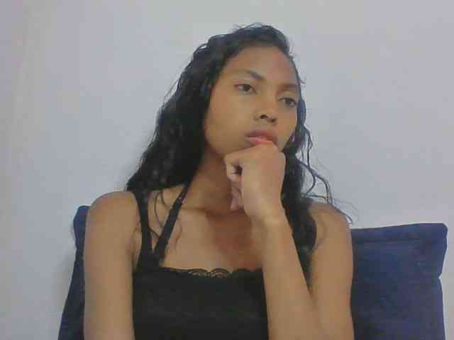 Layah7