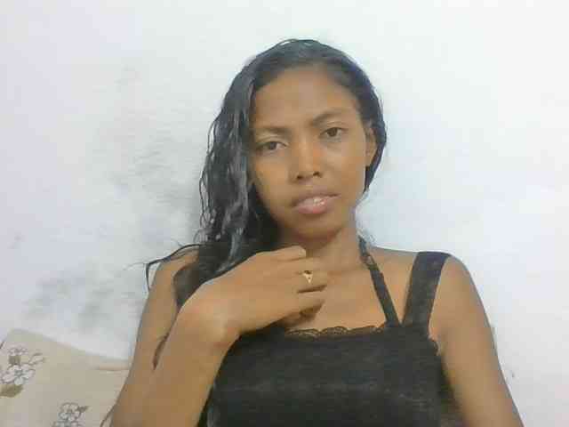 Layah7