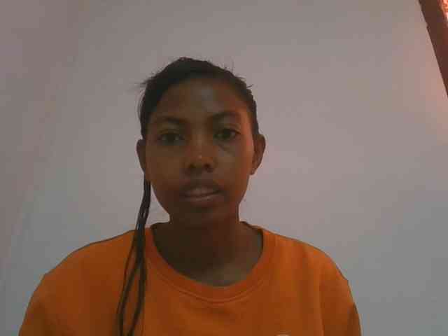 Layah7 webcam