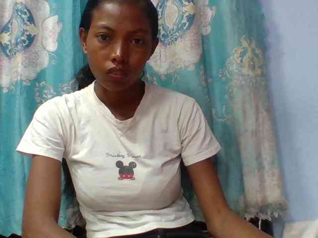 Layah7