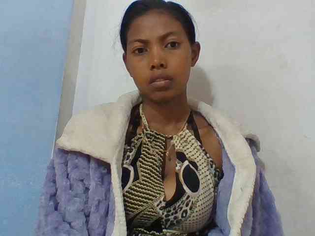 Layah7 webcam