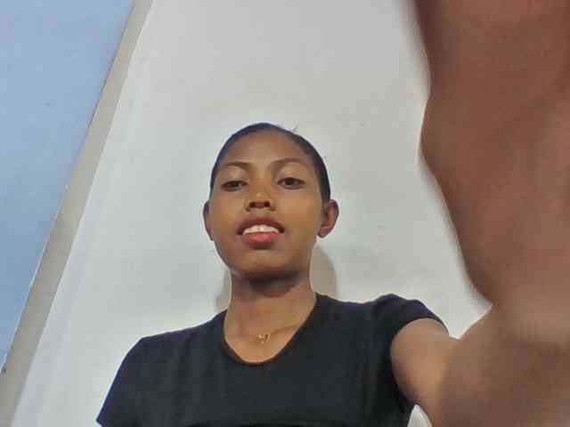 Layah7 webcam