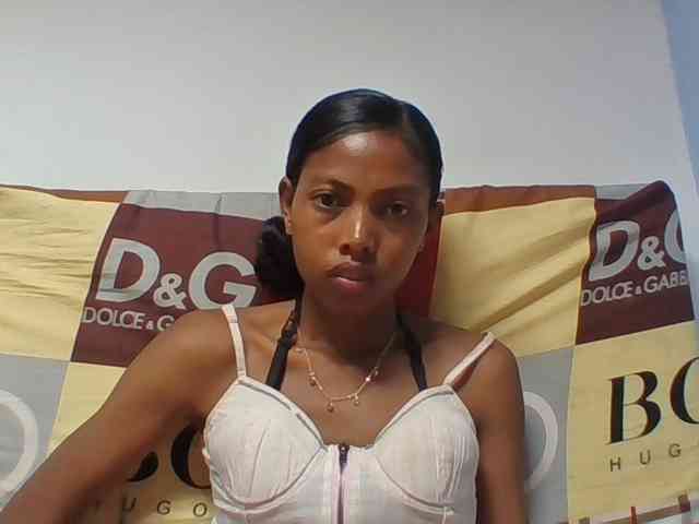 Layah7 webcam