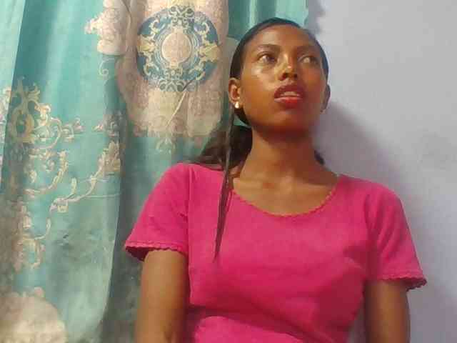 Layah7 webcam