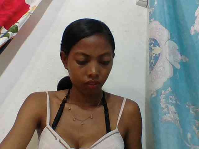 Layah7 webcam